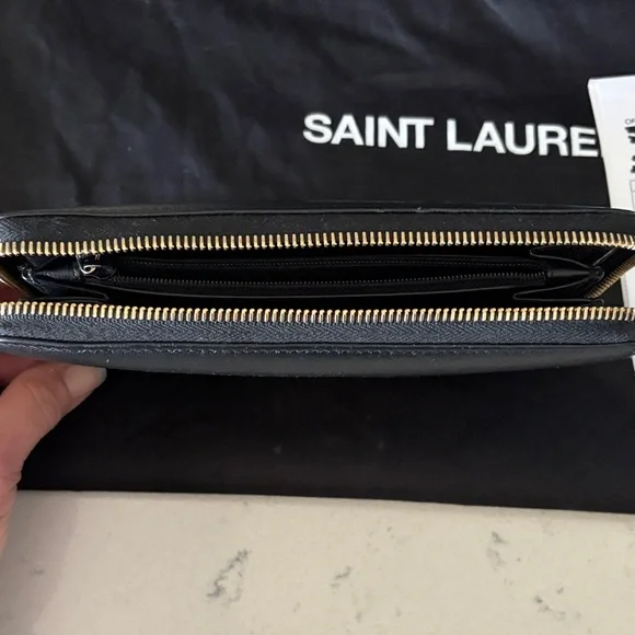 Saint Laurent Classic Black Leather Tote and Wallet - Picture 6 of 16